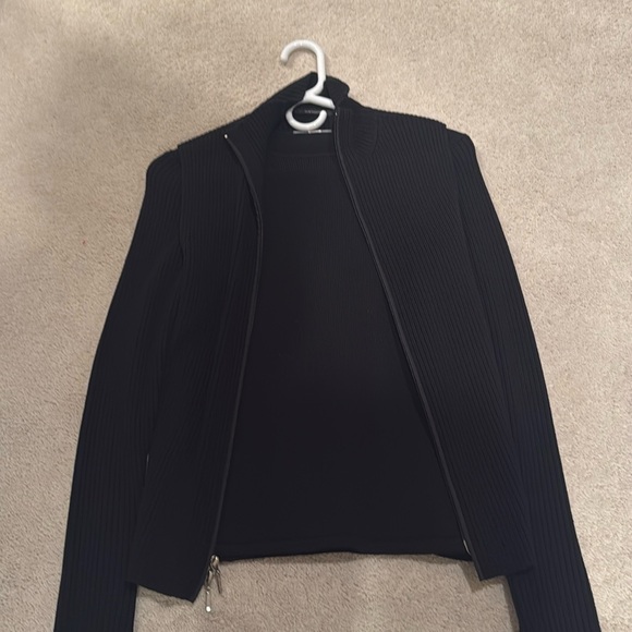 Elite Tahari two piece sweater - Picture 1 of 5